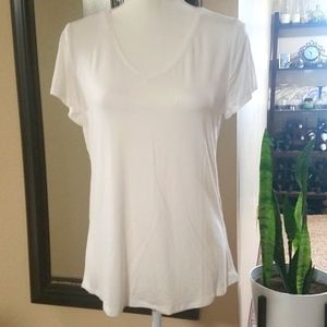 WHITE HOUSE BLACK MARKET - V Neck